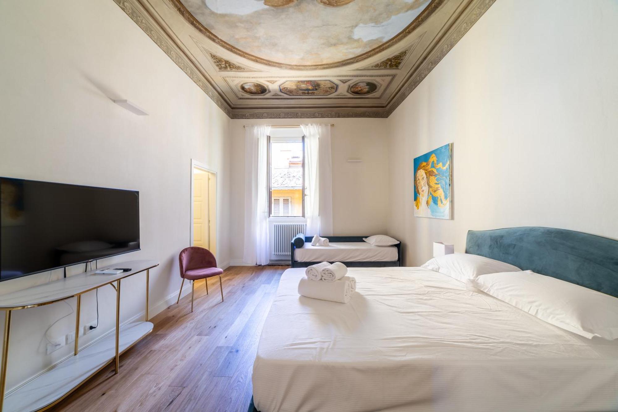 Residenza D'Epoca Palazzo Salviati Quaratesi Hotel ฟลอเรนซ์ ภายนอก รูปภาพ